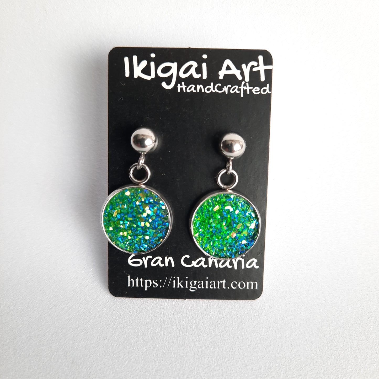 Pendientes Redondo Resina con Base Acero verde