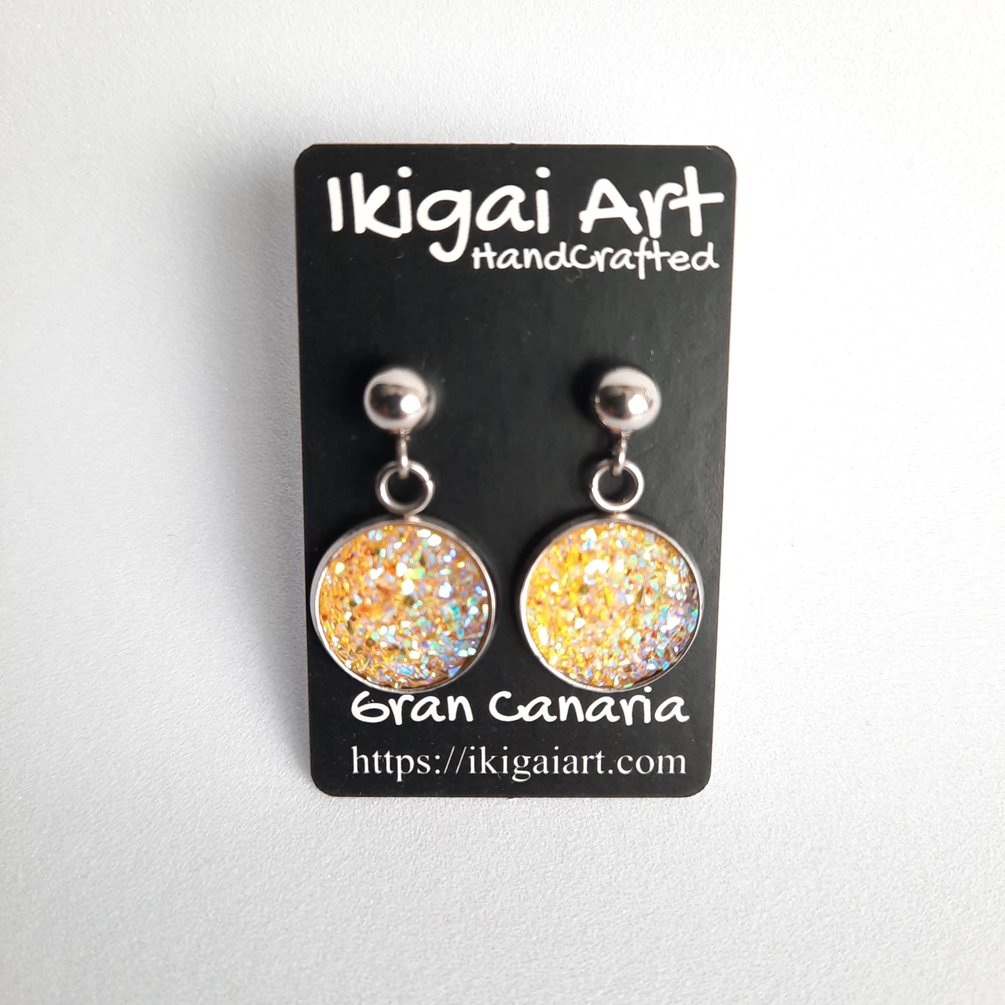Pendientes Redondo Resina con Base Acero amarillo