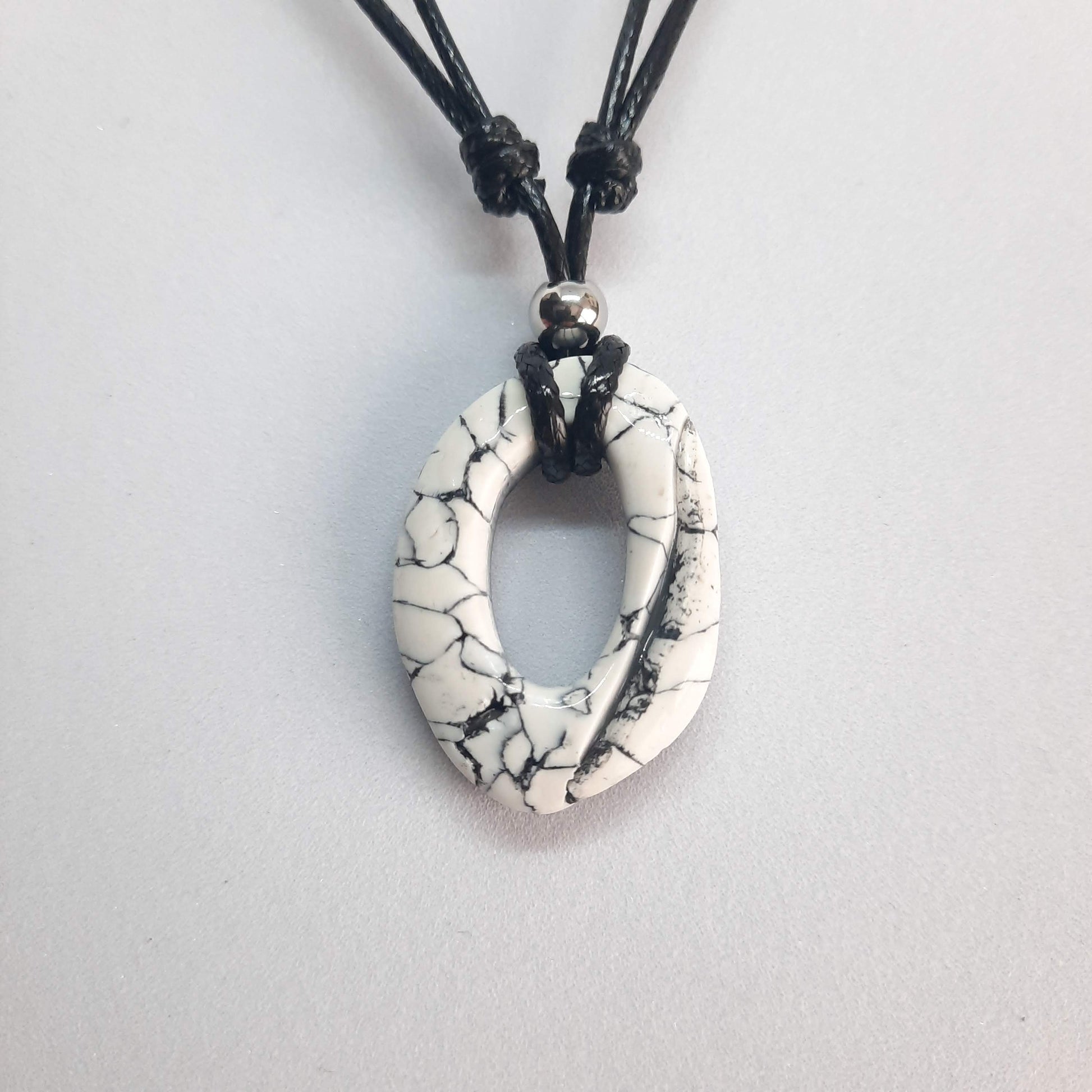 Colgante Ovalado Blanco Mármol Pequeño