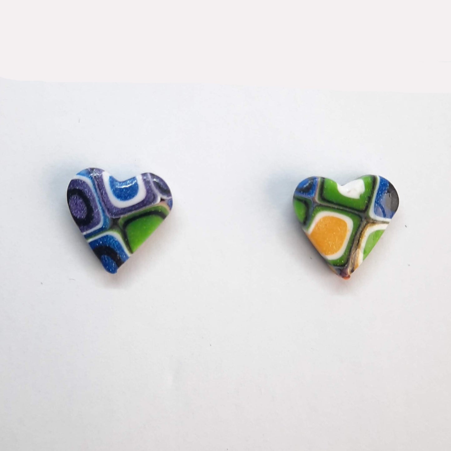 Pendientes Botón Corazón Arcoíris