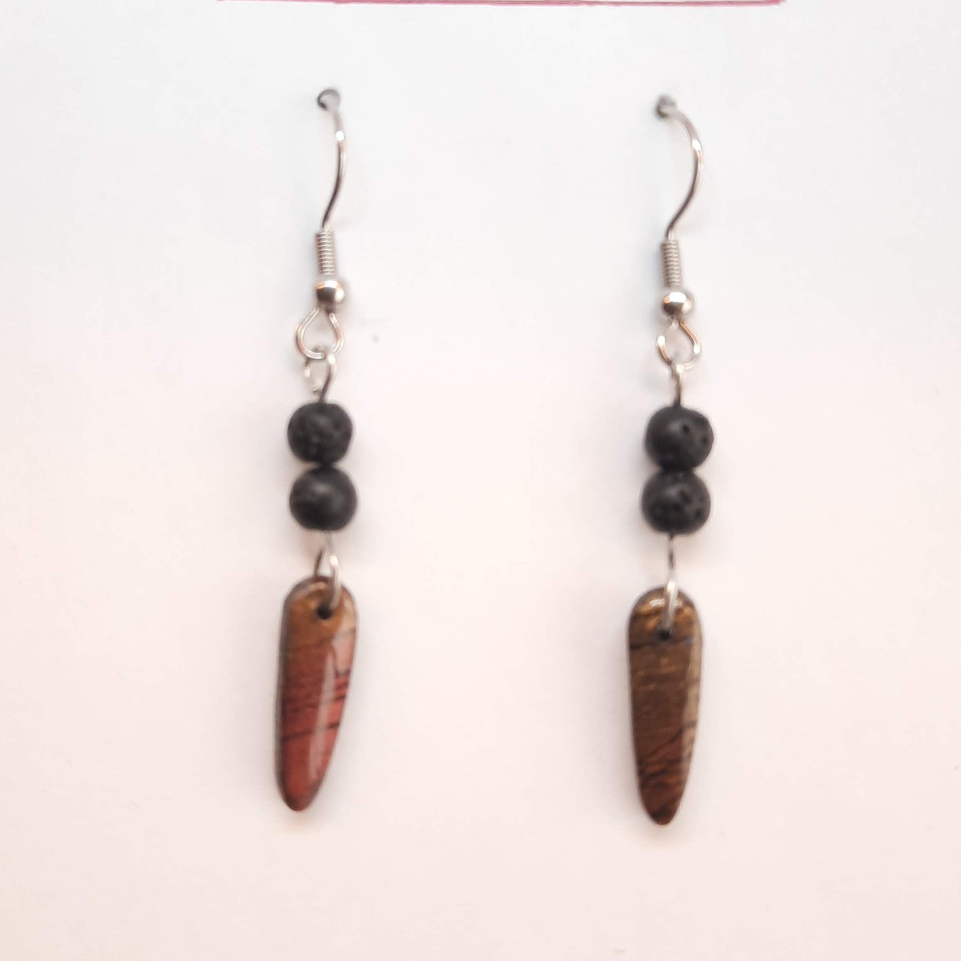 Pendientes Fantasy Labradorita Violeta con Gancho Acero y Bolitas de Lava