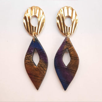 Pendientes Madrid Labradorita Violeta con Base Dorada