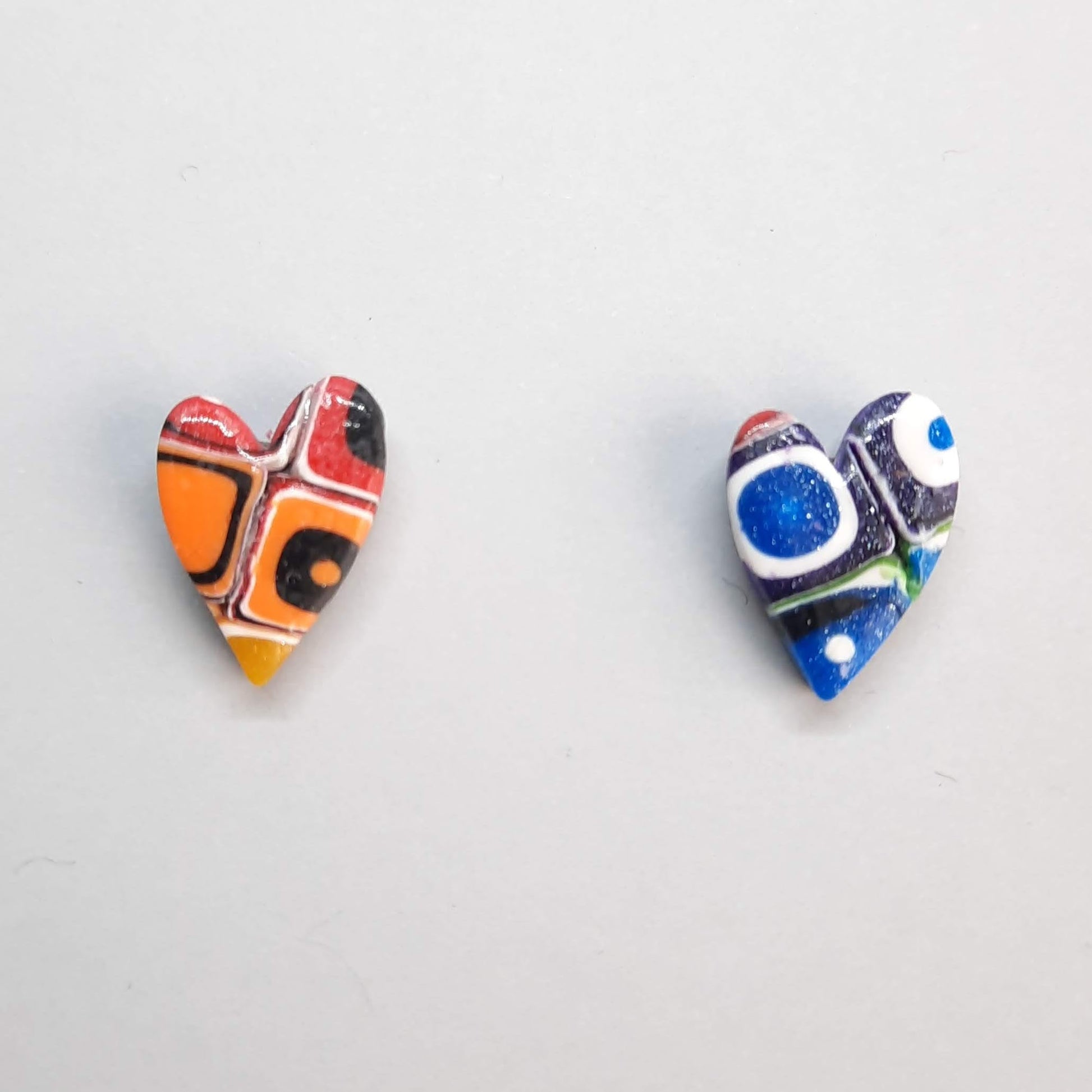 Pendientes Botón Corazón Arcoíris