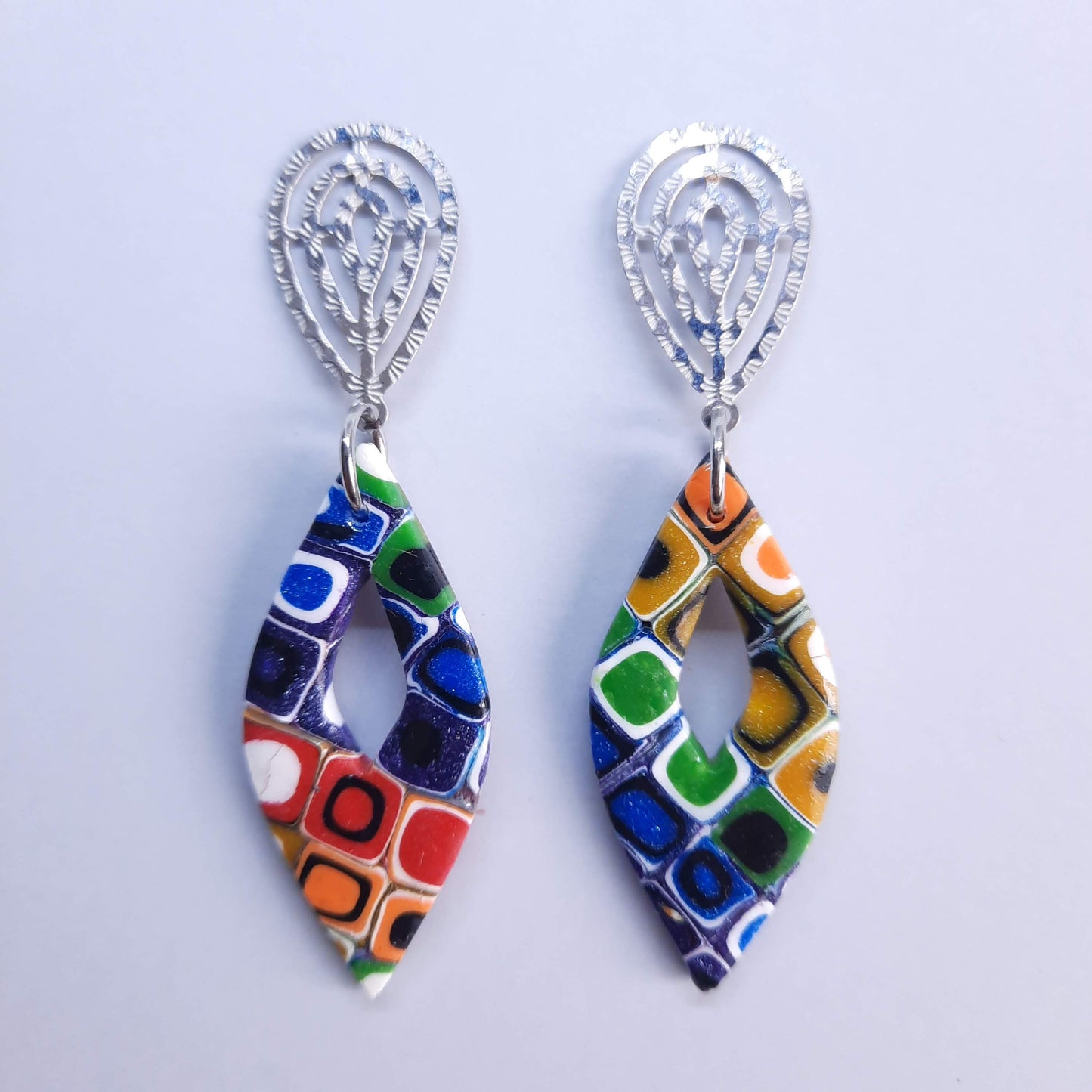 Pendientes Fantasy Arcoíris con Base Acero