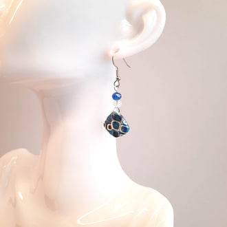 Pendientes Abanico Pasión Azul con Ganchos Acero y Cuentas de Cristal