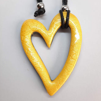 Colgante Corazón Hueco Grande Amarillo