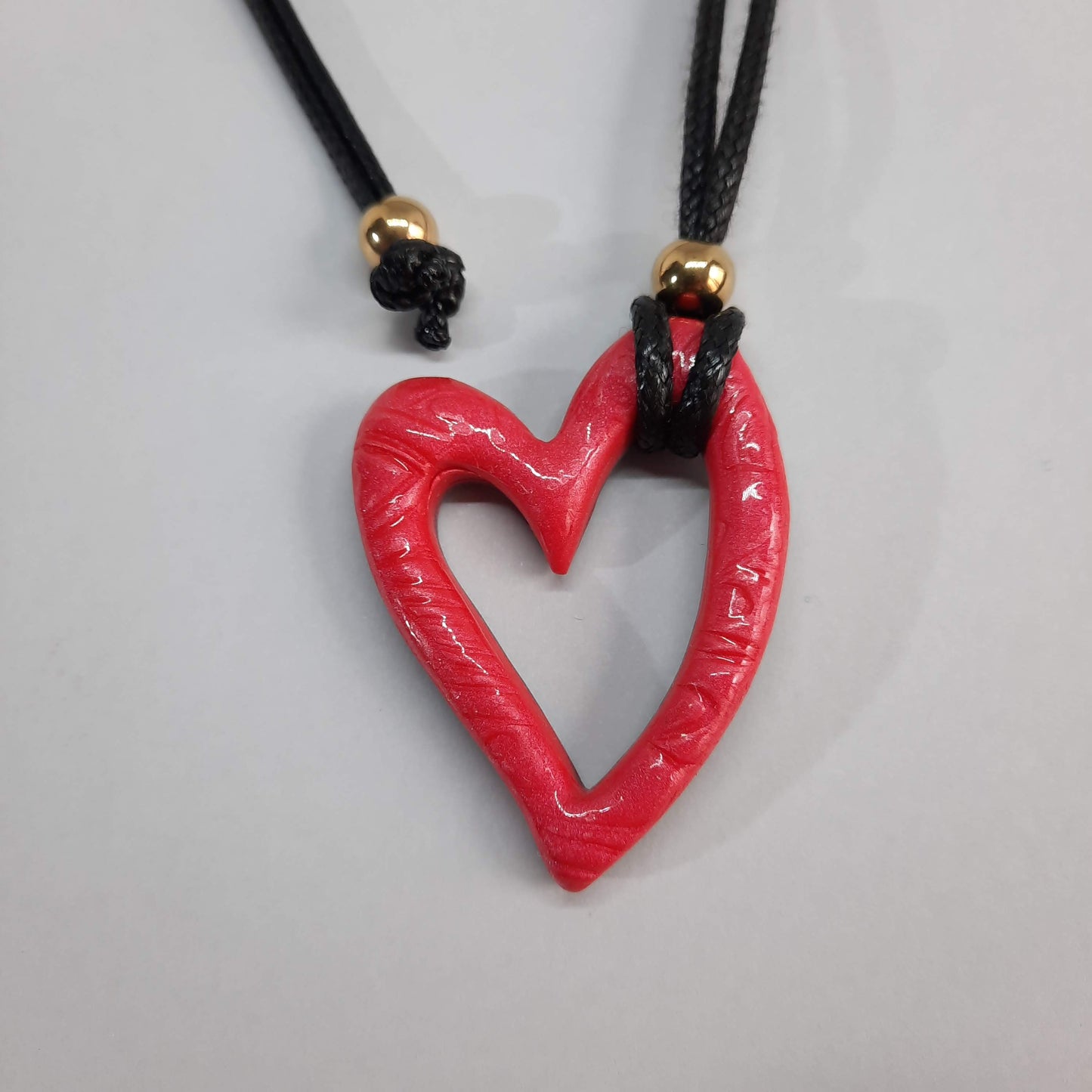 Colgante Corazón Hueco Mediano Rojo