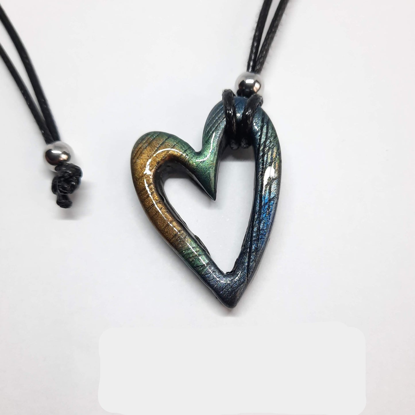 Colgante Corazón Hueco Pequeño Labradorita Azul