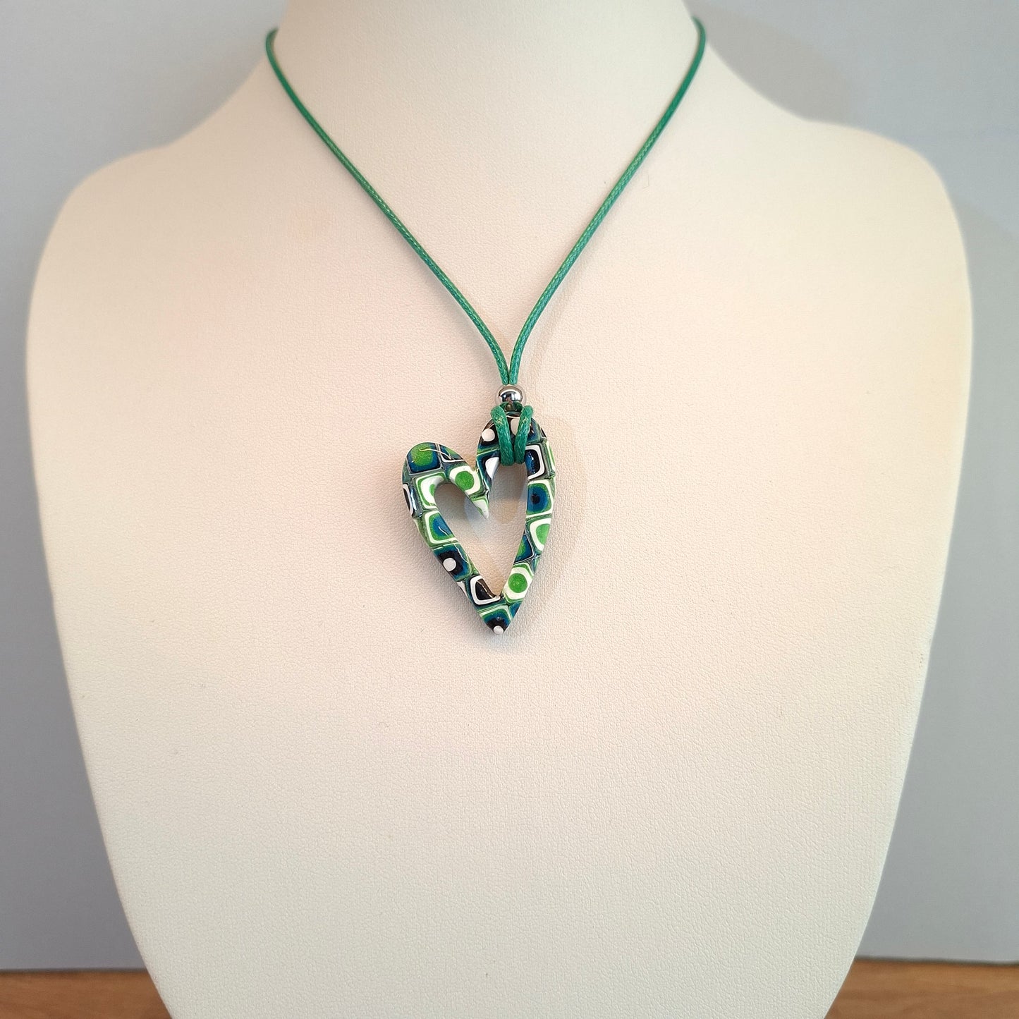 Colgante Corazón Hueco Pequeño Mosaico Verde