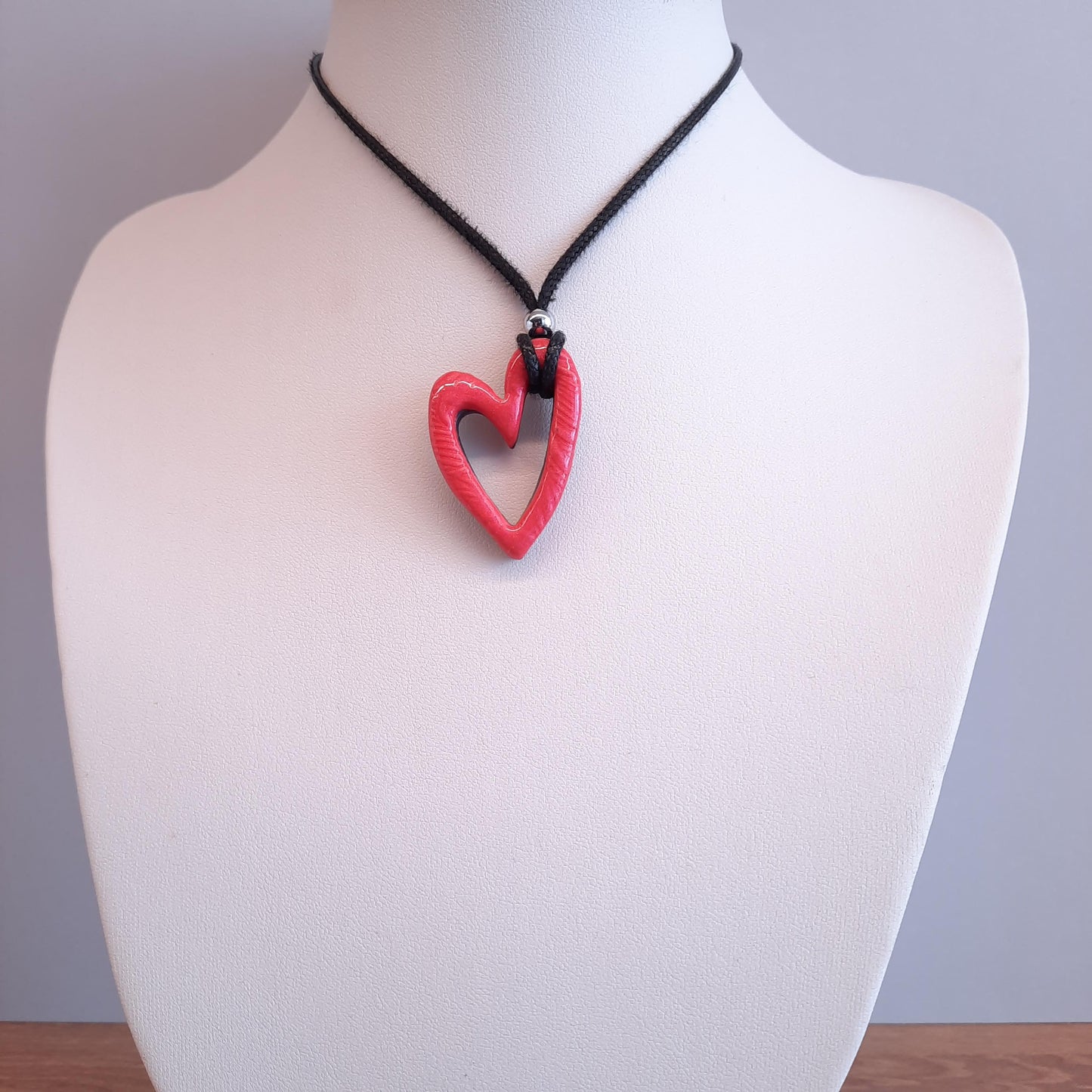 Colgante Corazón Hueco Pequeño Rojo