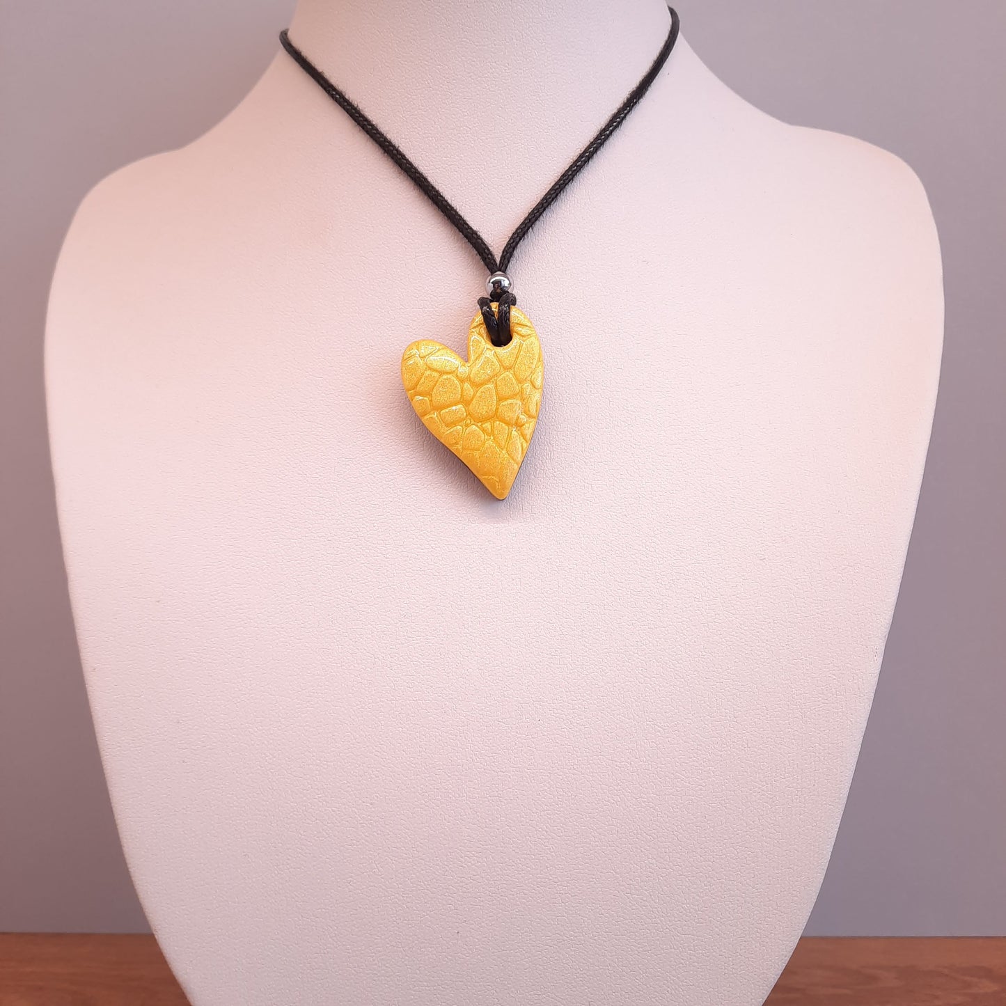 Colgante Corazón Pleno Pequeño Amarillo