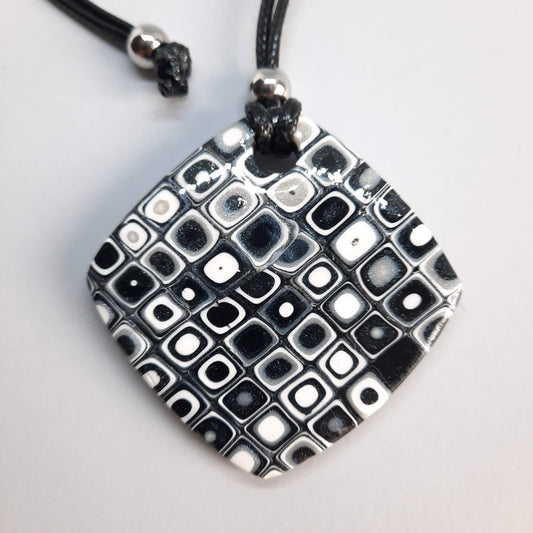 Colgante Cuadrado Grande Negro Blanco