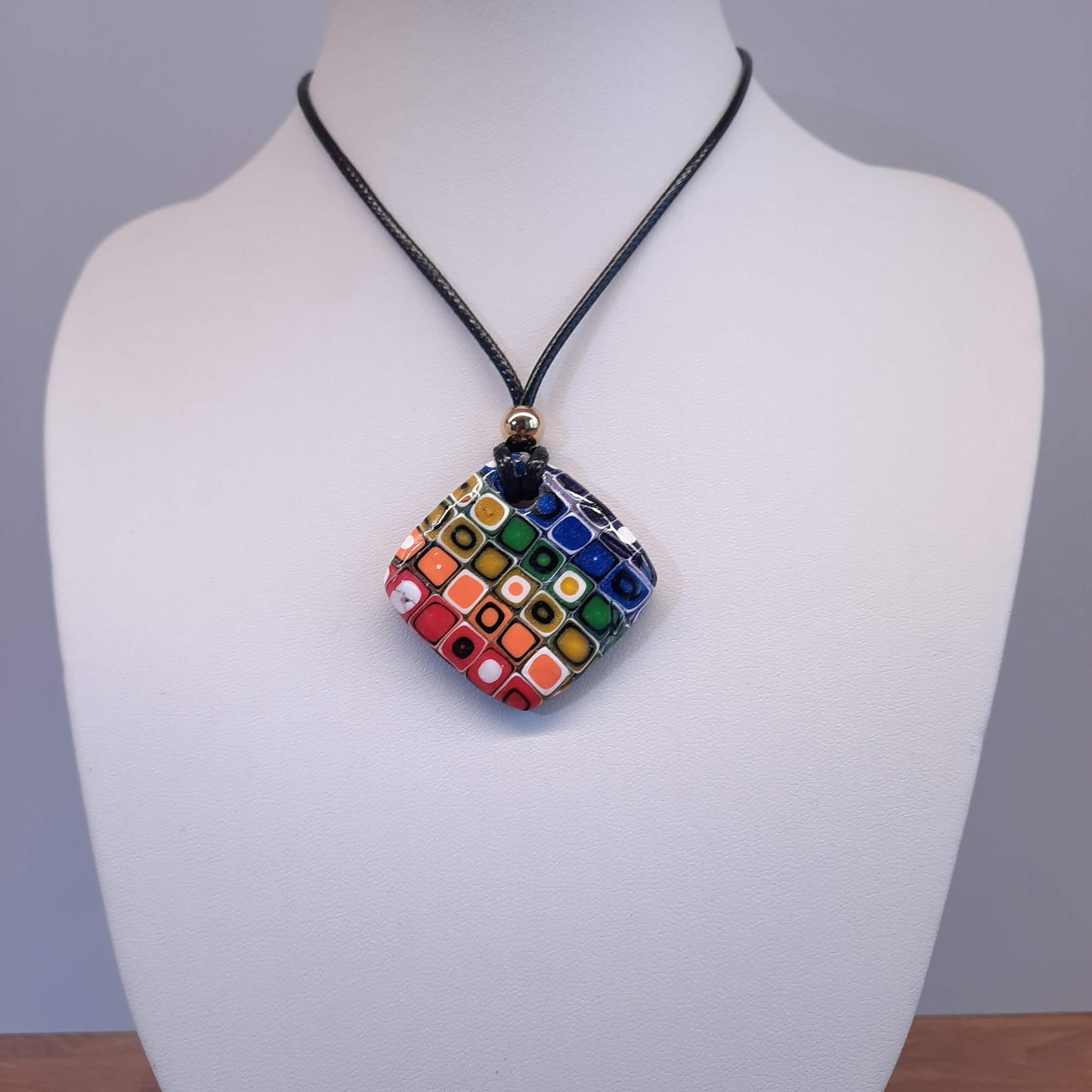 Colgante Cuadrado Mediano Arcoíris