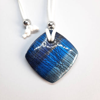 Colgante Cuadrado Mediano Labradorita Azul