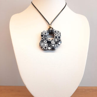 Colgante Nube Grande Negro Blanco