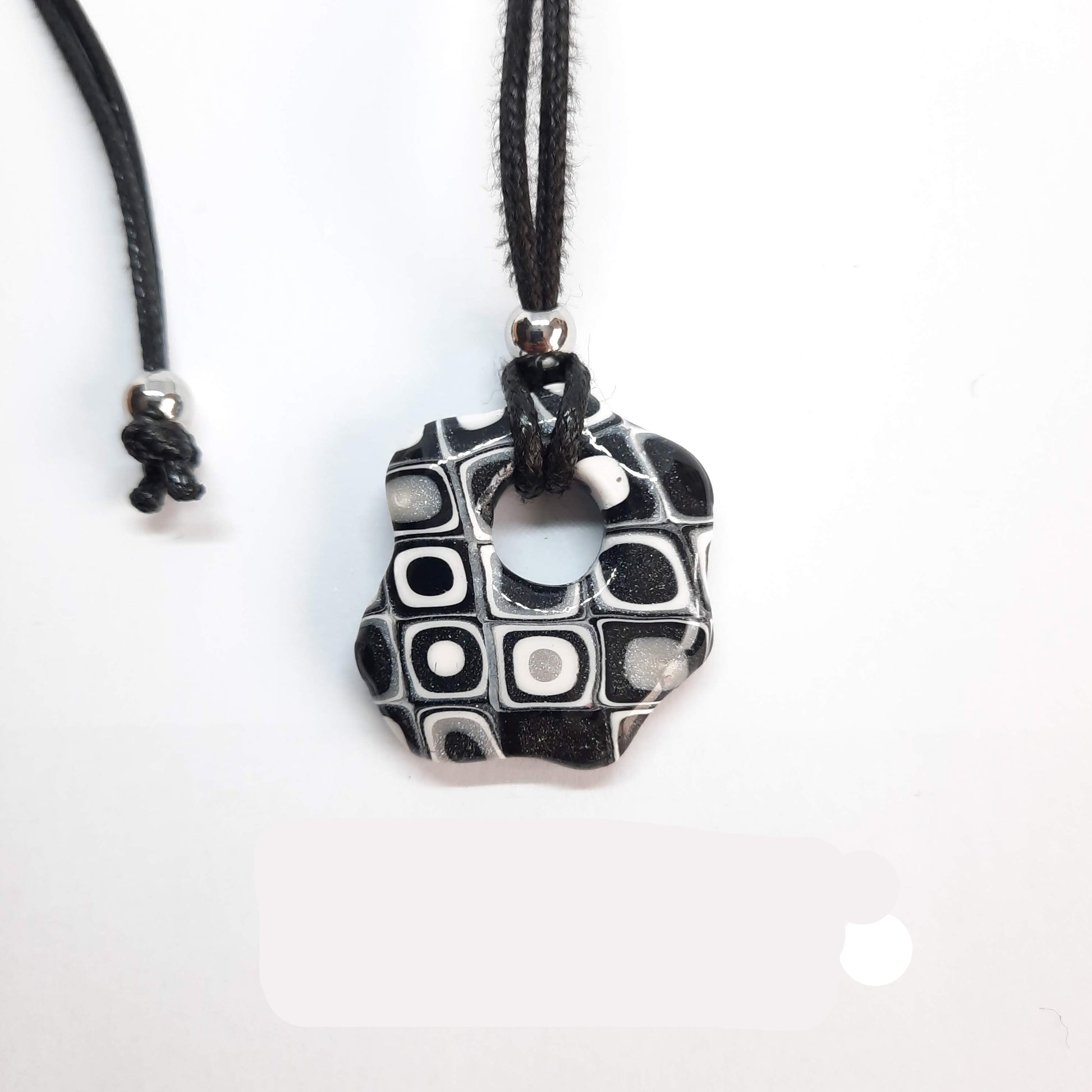Colgante Nube Negro Blanco pequeño