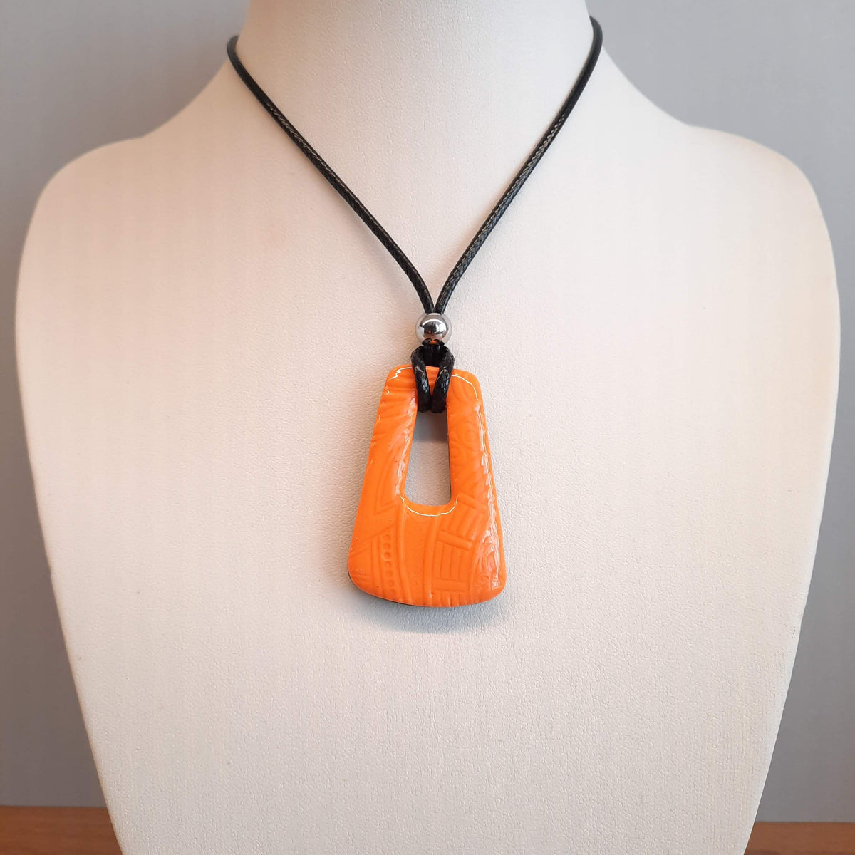 Colgante Trapecio Grande Naranja