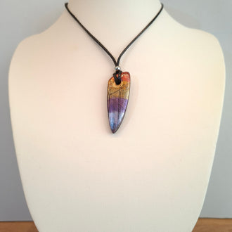 Colgante Triángulo Labradorita Violeta