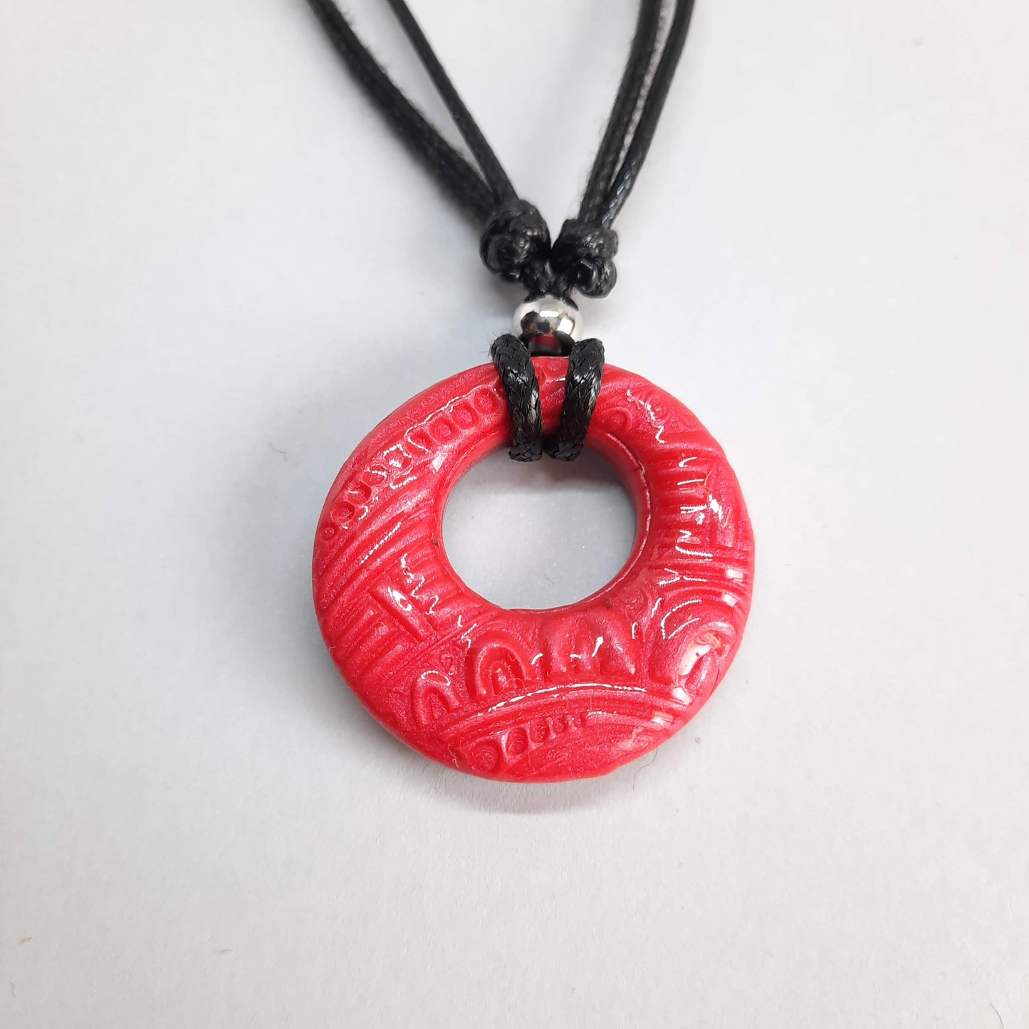 Gargantilla Con Colgante Circulo Rojo