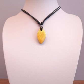 Gargantilla Con Colgante Sevilla Amarillo