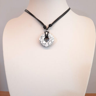 Gargantilla Con Colgante Valencia Blanco Mármol