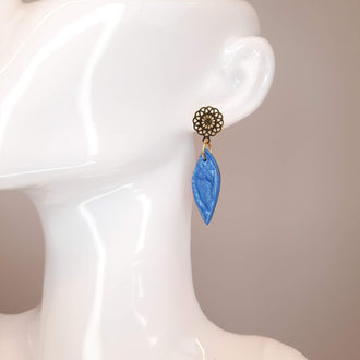 Pendientes Barcelona Azul Con Base Dorada