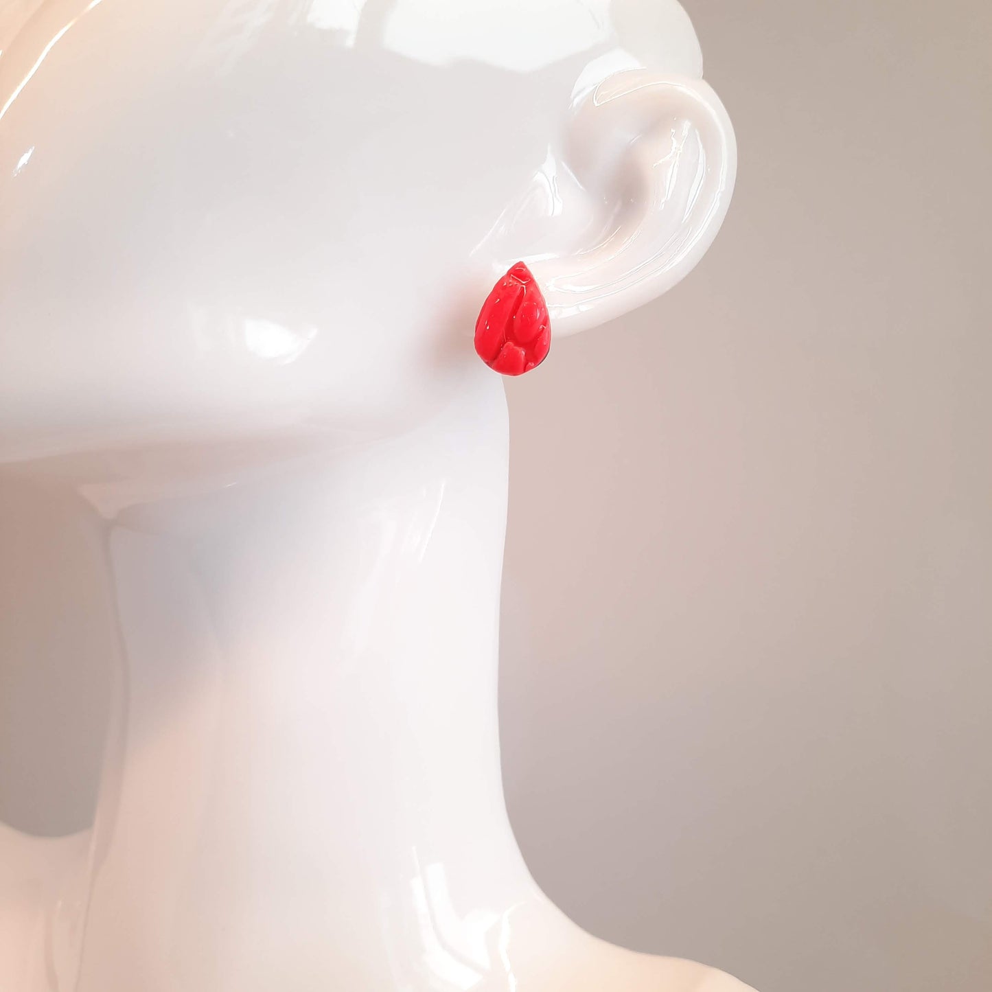 Pendientes Botón Lágrima Rosa Neón