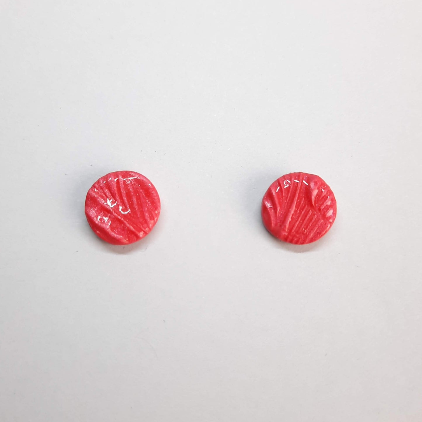 Pendientes Botón Redondos Medianos Rojos