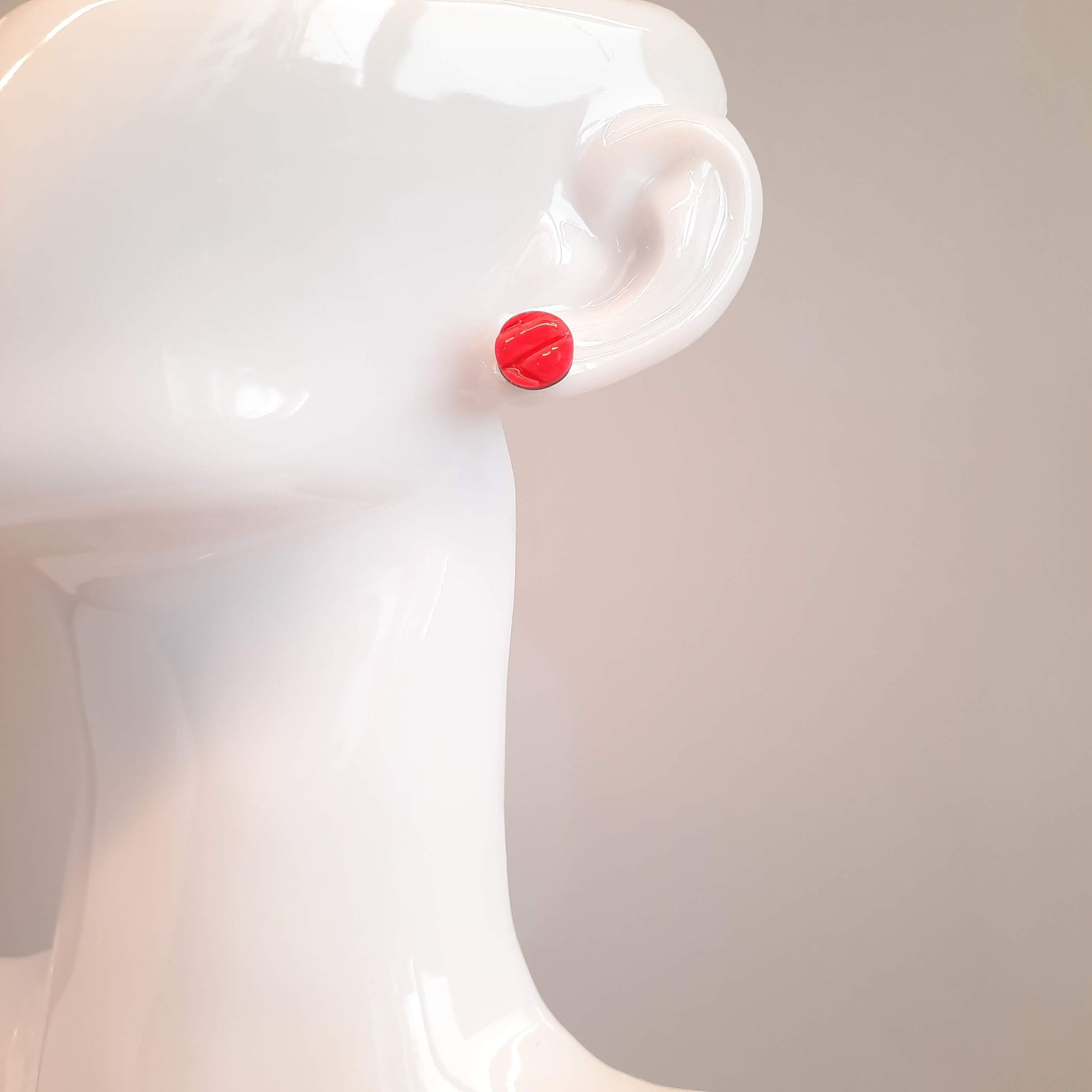 Pendientes Botón Redondo Pequeños Rosa Neon