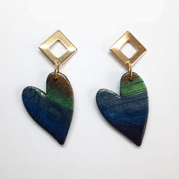 Pendientes Corazón Pleno Labradorita Azul con Base Dorada