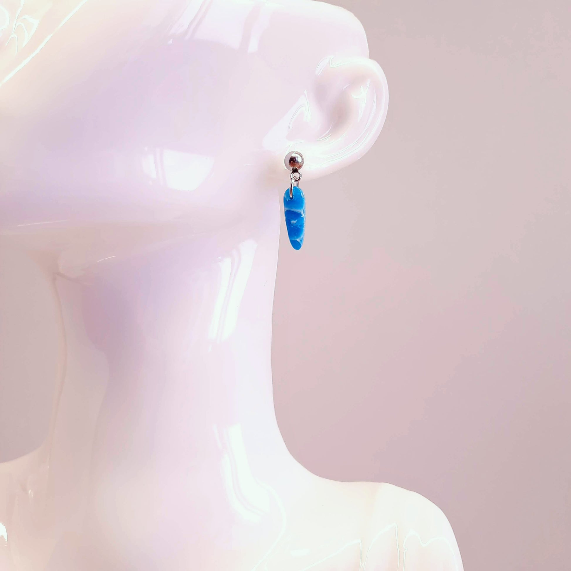 Pendientes Cortos Aguamarina con Base Acero