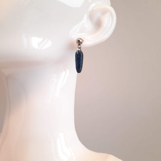 Pendientes Cortos Labradorita Azul con Base Plateada