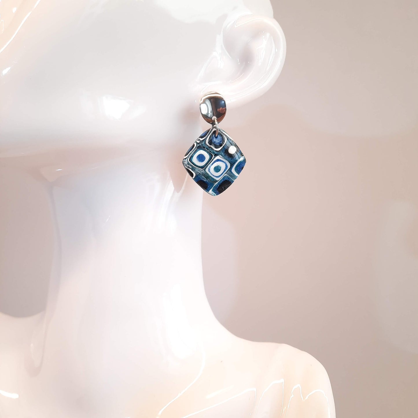 Pendientes Cuadrados Pasión Azul Con Base Plateada