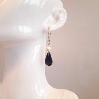 Pendientes Gota Pequeños Labradorita Violeta con Ganchos Plateados y Lava