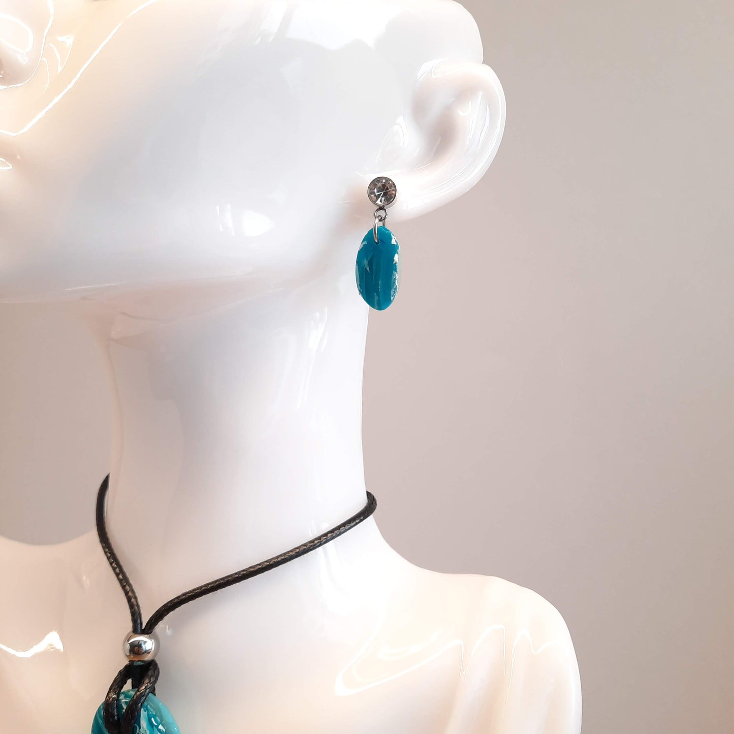 Pendientes Iris Aguamarina con Base Acero y Strass