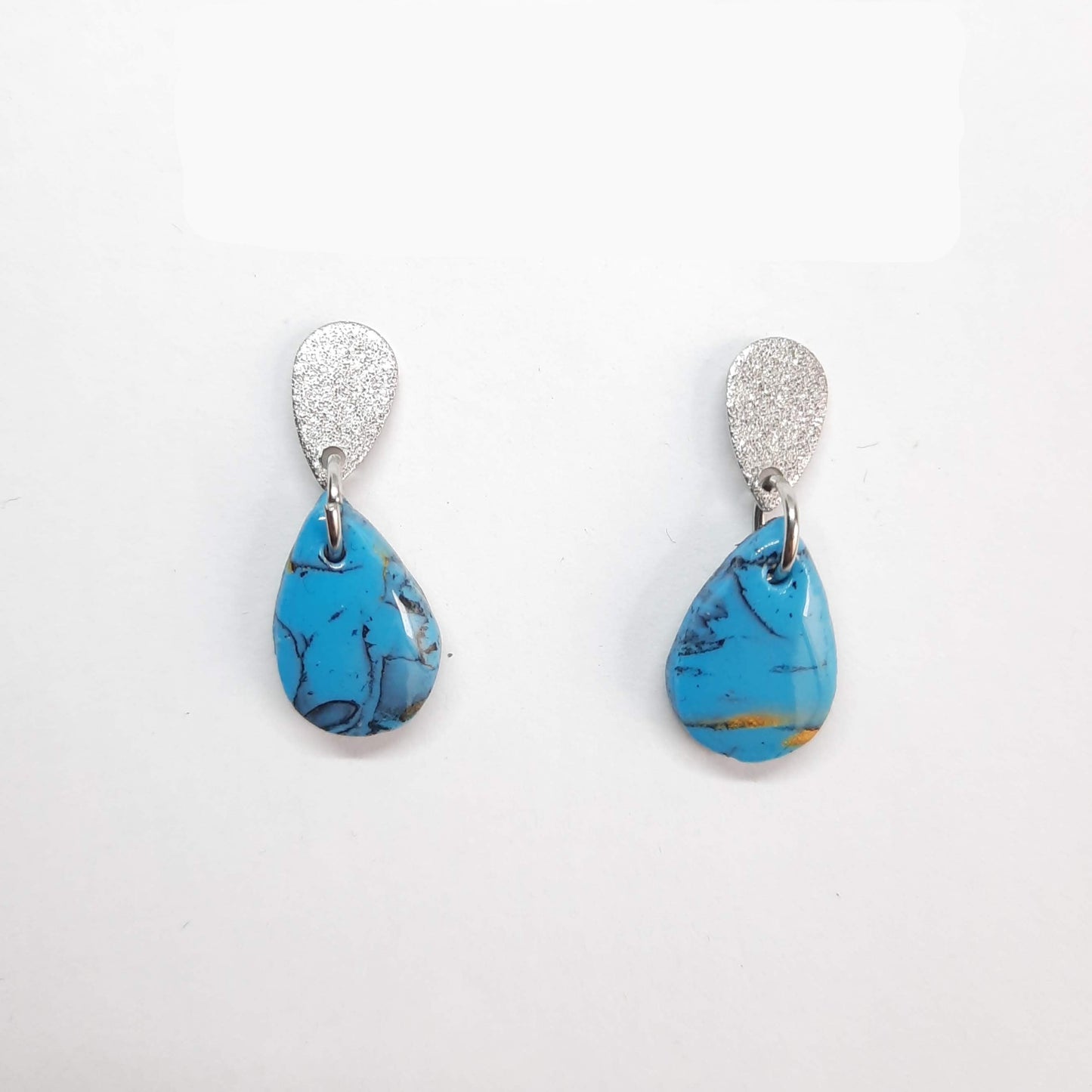 Pendientes Lagrima Turquesa con Base Acero