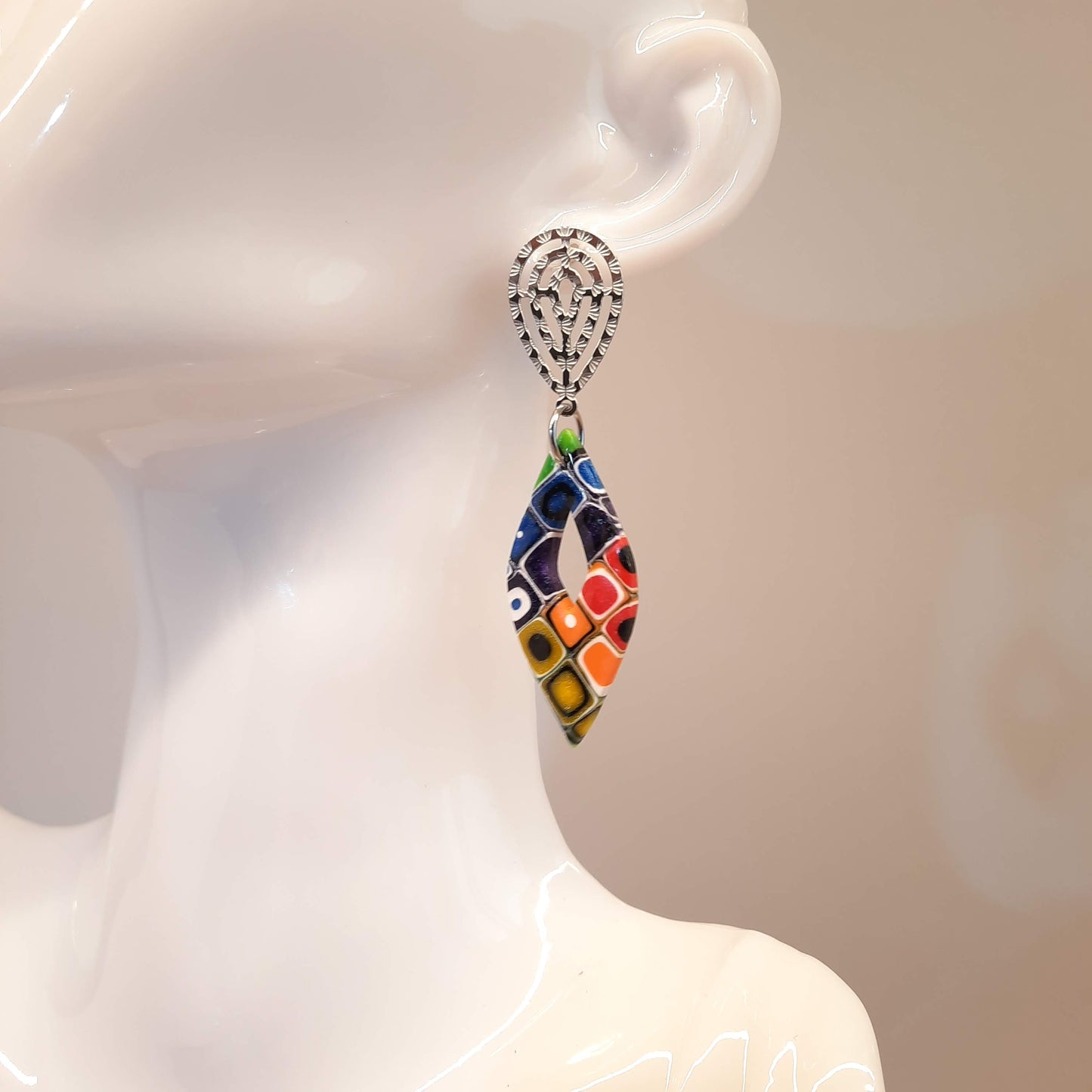 Pendientes Madrid Arcoíris con Base Acero