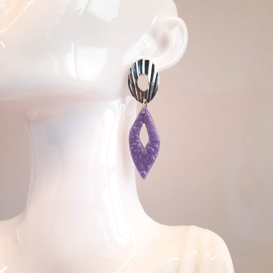 Pendientes Madrid Lila con Base Plateada
