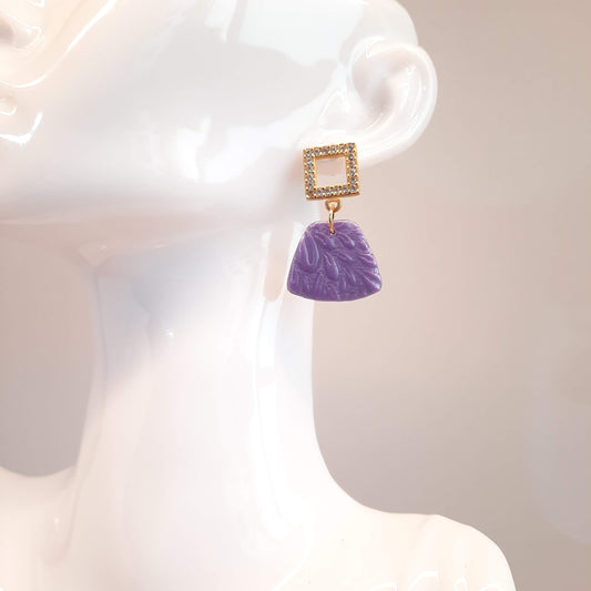 Pendientes Osaka Lila con Base Dorada y Strass