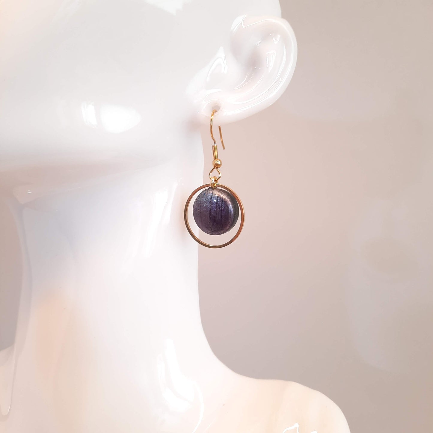Pendientes Redondos Labradorita Violeta con Ganchos