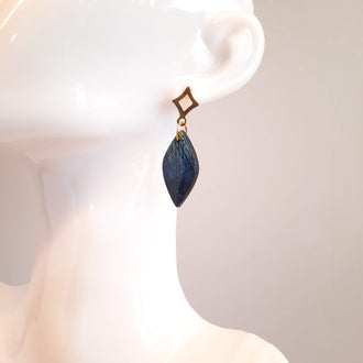 Pendientes Sevilla Labradorita Azul con Base Dorada