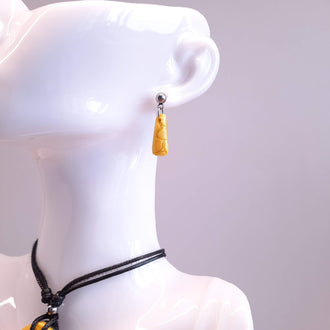 Pendientes Trapecio Amarillos con Base Acero