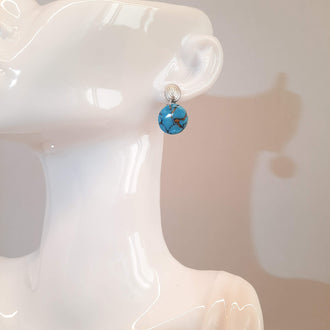 Pendientes Redondos Pequeños Turquesa con Base Plateada
