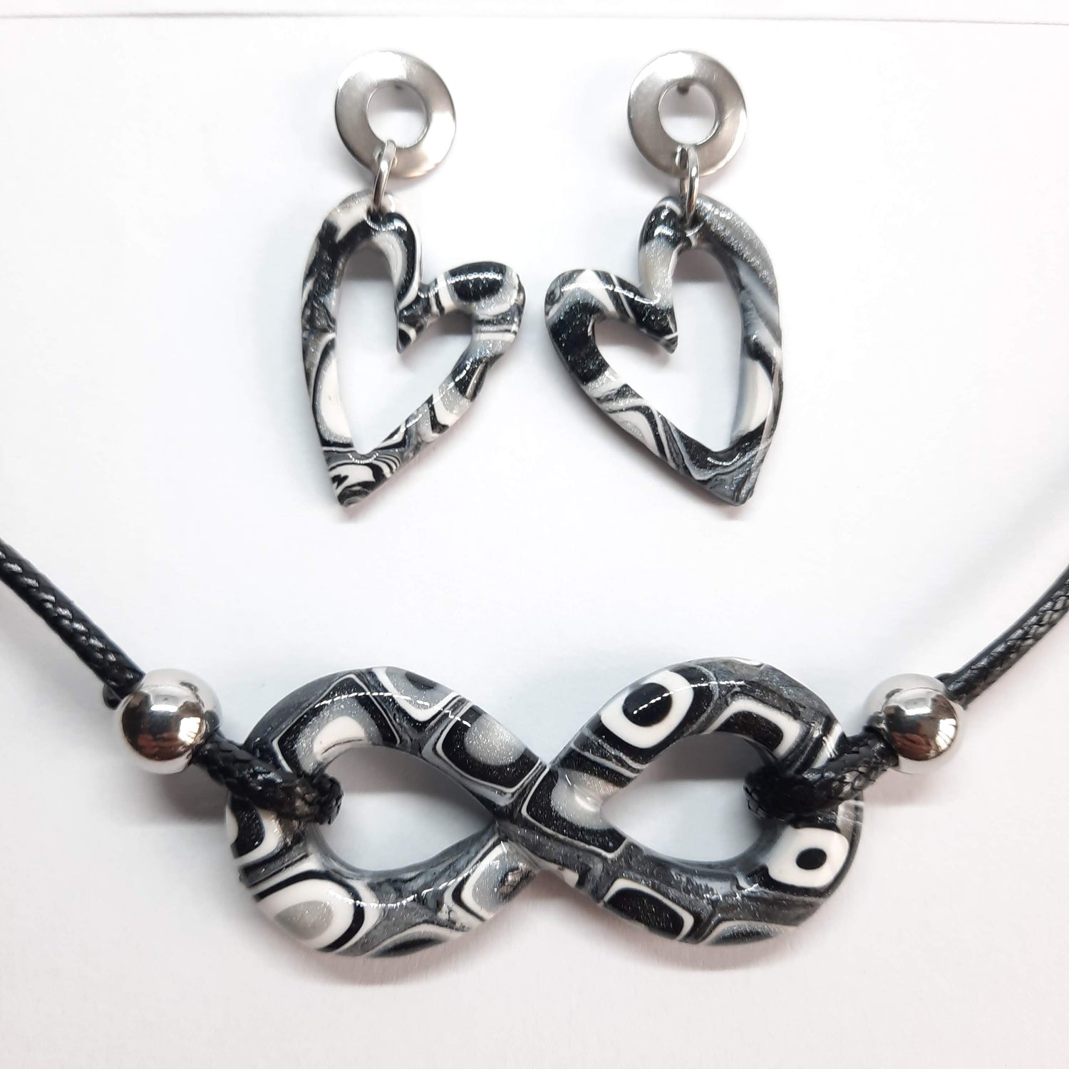 ikigaiart - bisuteria - coleccion - negro - blanco