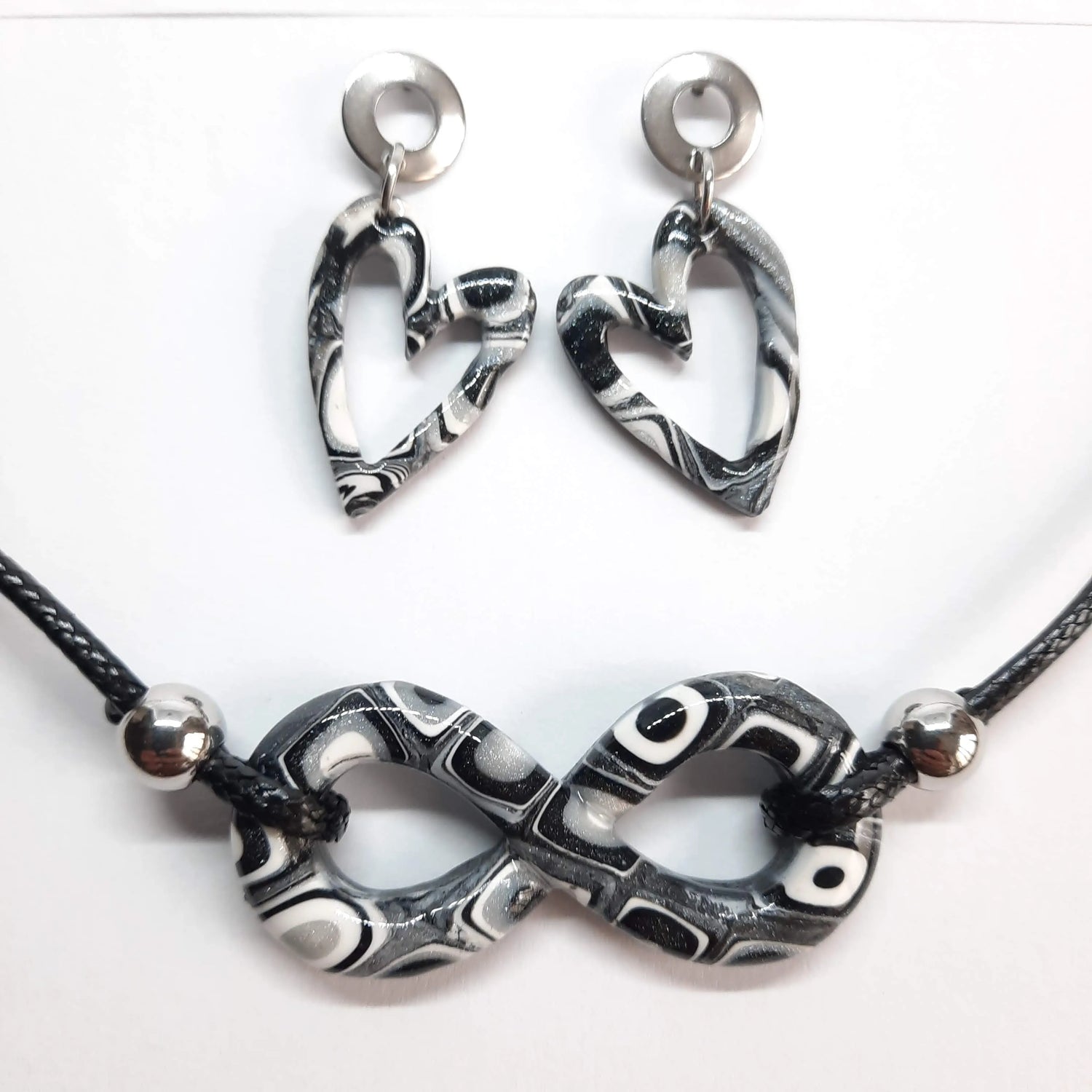 Ikigai Art Bisutería Colección Blanco Negro