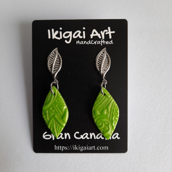 Pendientes Fantasy Verde con Base Acero