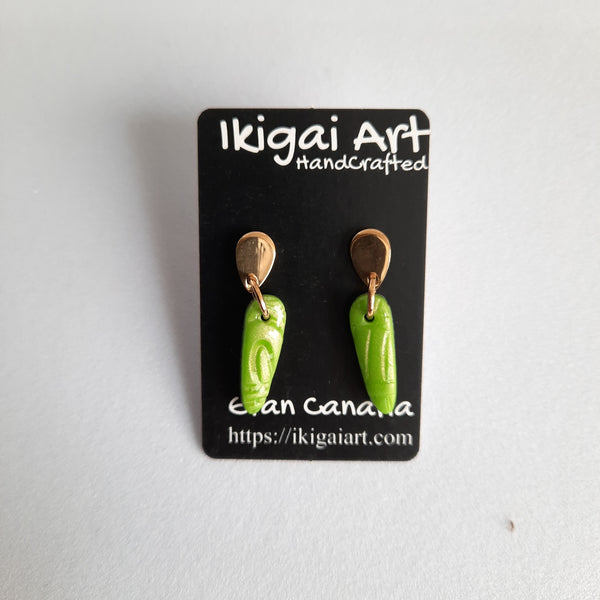 Pendientes Fantasy Verde con Base Dorada