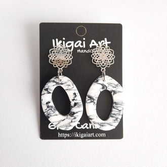 Pendientes Ovalado Blanco Mármol con Base Acero