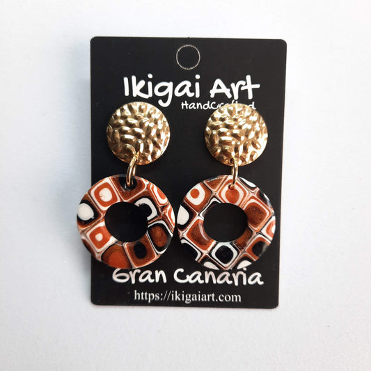 Pendientes Redondo Naranja Negro Blanco con Base Acero Dorada