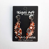 Pendientes Alas Naranja Negro Blanco con Base Acero